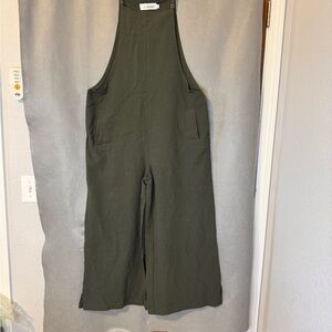 Elegant Olive Women's Jumpsuit. Excellent Condition.